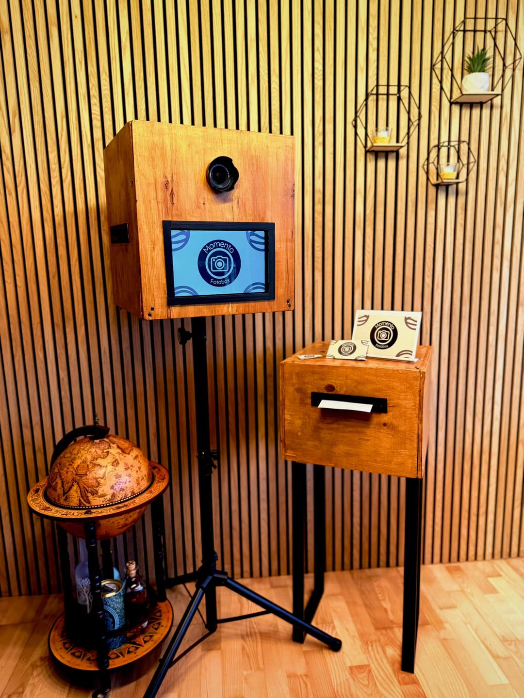 Momento Fotobox - Mobile Fotobox für Hochzeiten, Geburtstage und Events in Augsburg